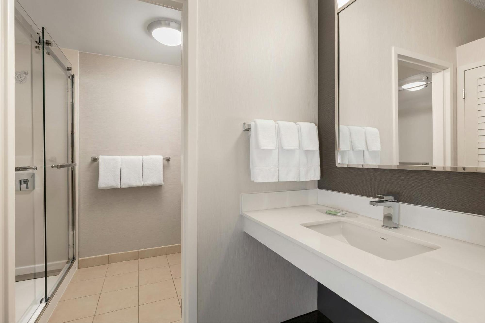 Courtyard By Marriott Minneapolis-St. Paul Airport Mendota Heights Buitenkant foto
