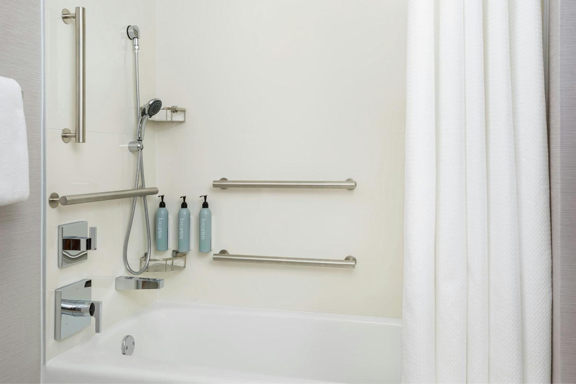Courtyard By Marriott Minneapolis-St. Paul Airport Mendota Heights Buitenkant foto