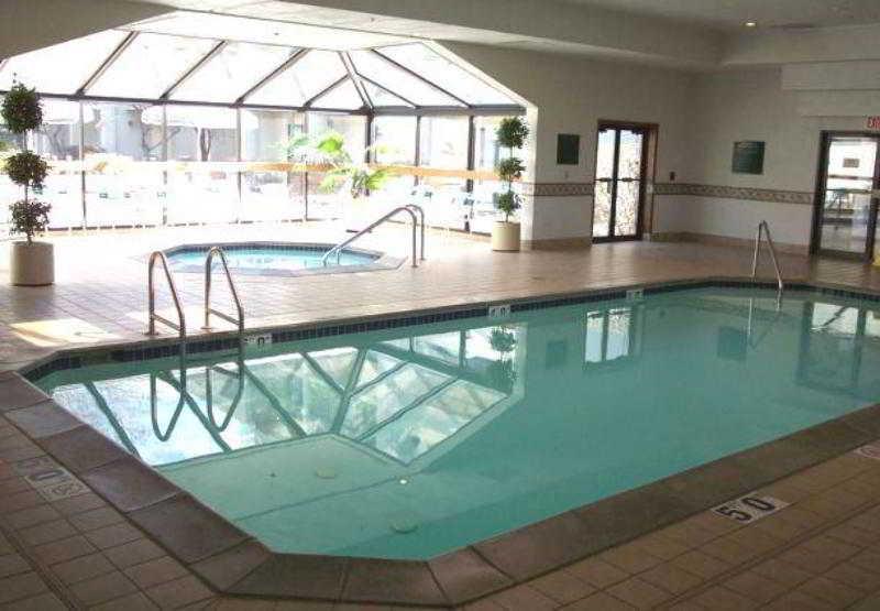 Courtyard By Marriott Minneapolis-St. Paul Airport Mendota Heights Faciliteiten foto